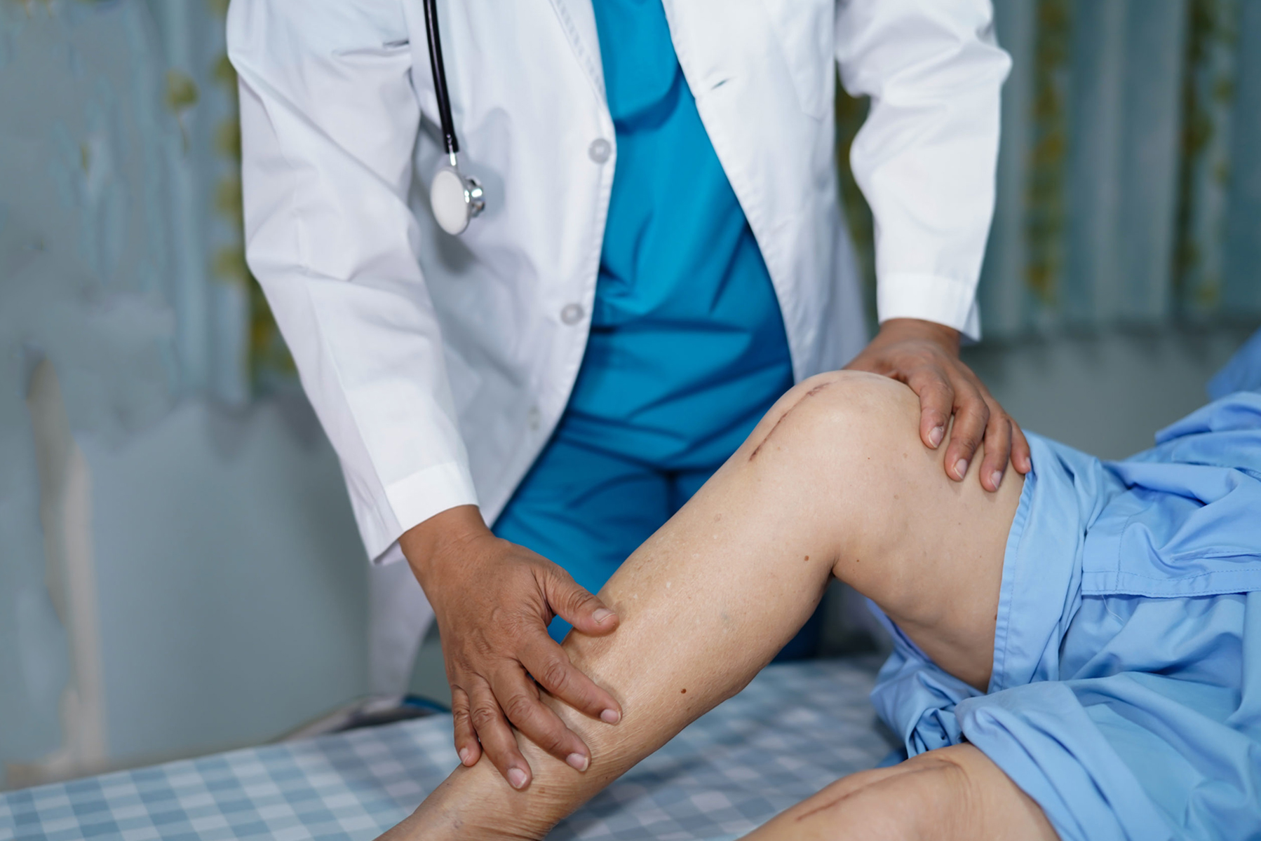 JOINT REPLACEMENT /ARTHROPLASTY